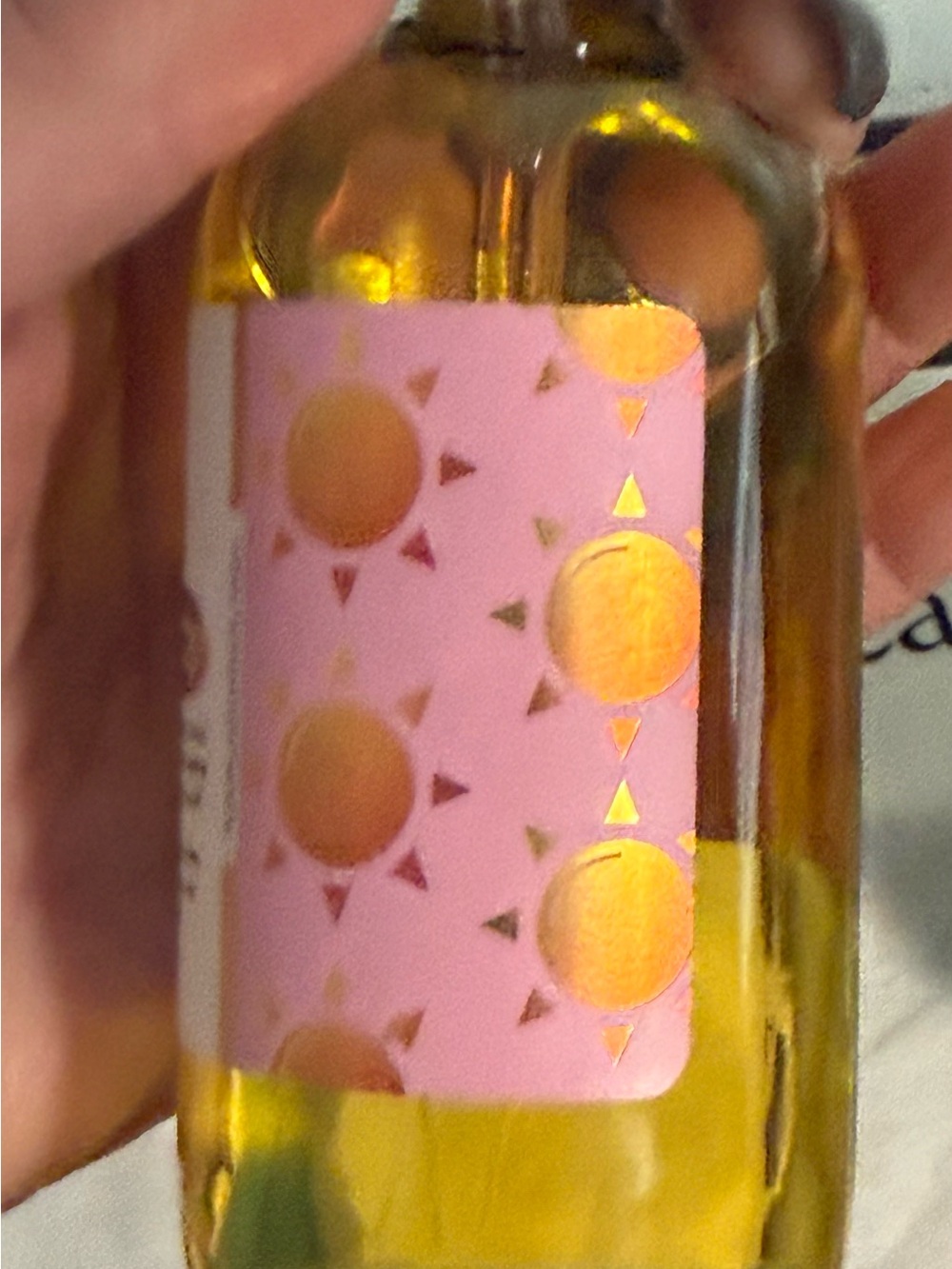 Aminnah Sunkissed Vitamin C Boost Body & Facial Oil - Yellow - Picture 4 of 4